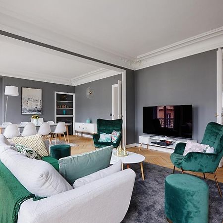 Veeve - Emerald Exuberance Paris Exteriör bild